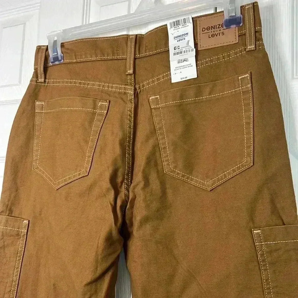 DENIZEN from Levi's - Women's Mid-Rise 90's
Loose Straight Jeans - Picture 12 of 16